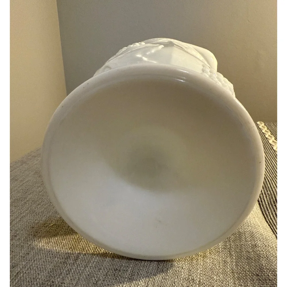 🍇 Vintage Indiana Colony Harvest Milk Glass Pitcher | White Grape & Vine | 10”